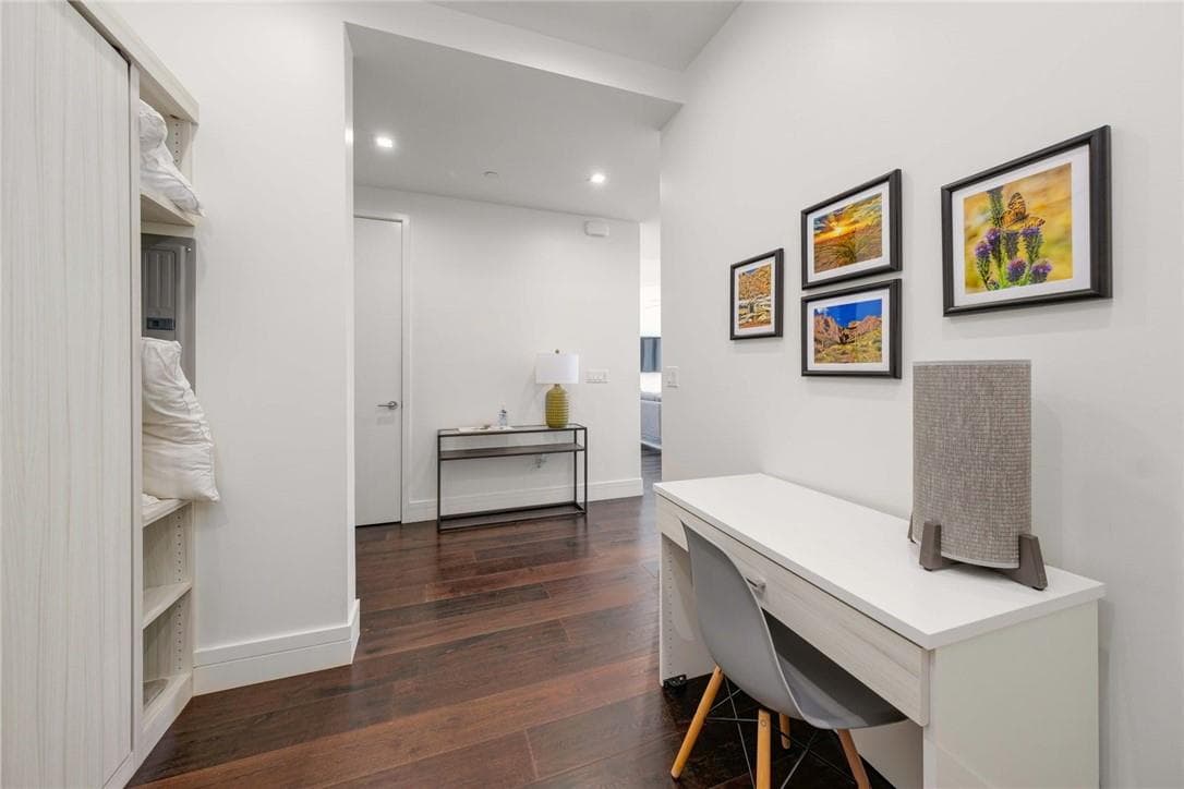 Fifth & West residence 1005, photo 13