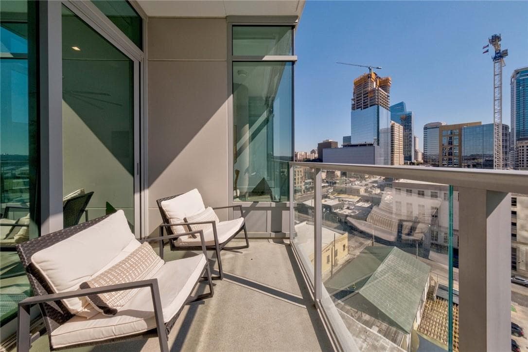 Fifth & West residence 1005, photo 18