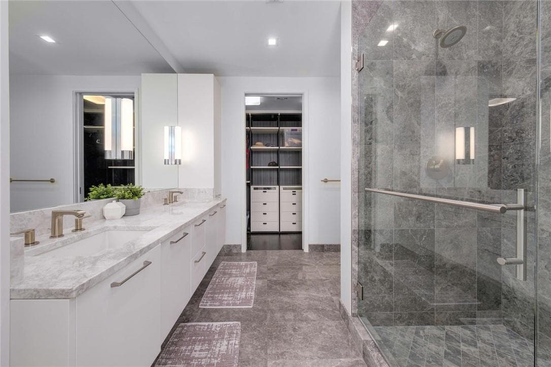 Fifth & West residence 1005, photo 19