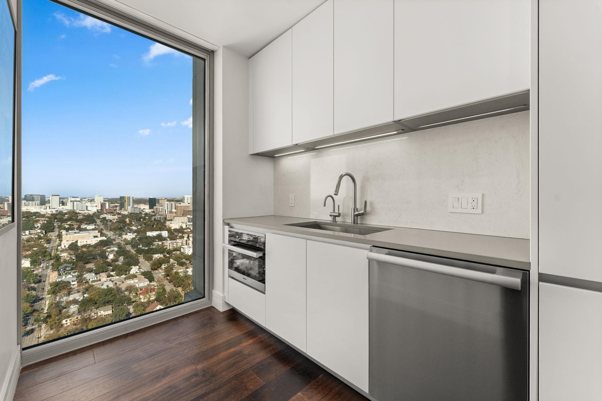 Fifth & West residence 3602, photo 5
