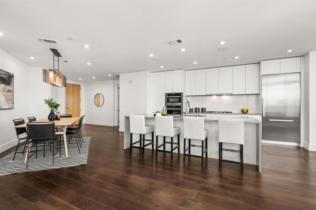 Fifth & West residence 3403, photo 3
