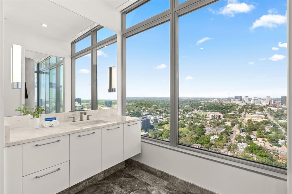 Fifth & West residence 3403, photo 19