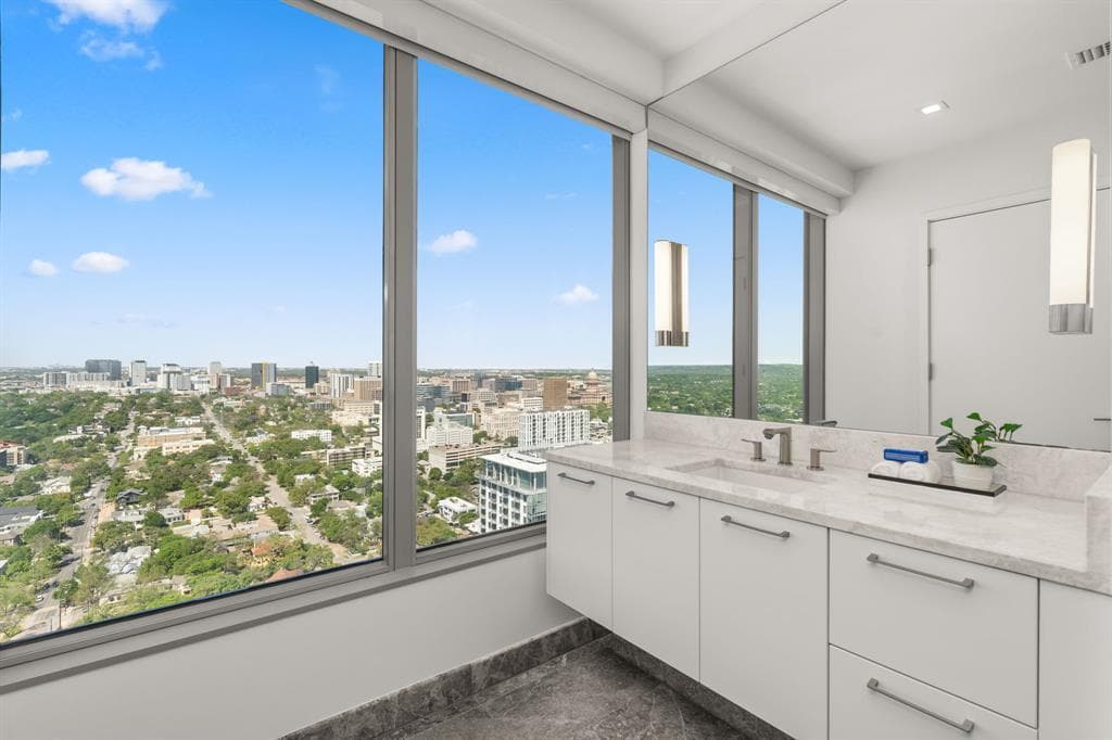 Fifth & West residence 3403, photo 23