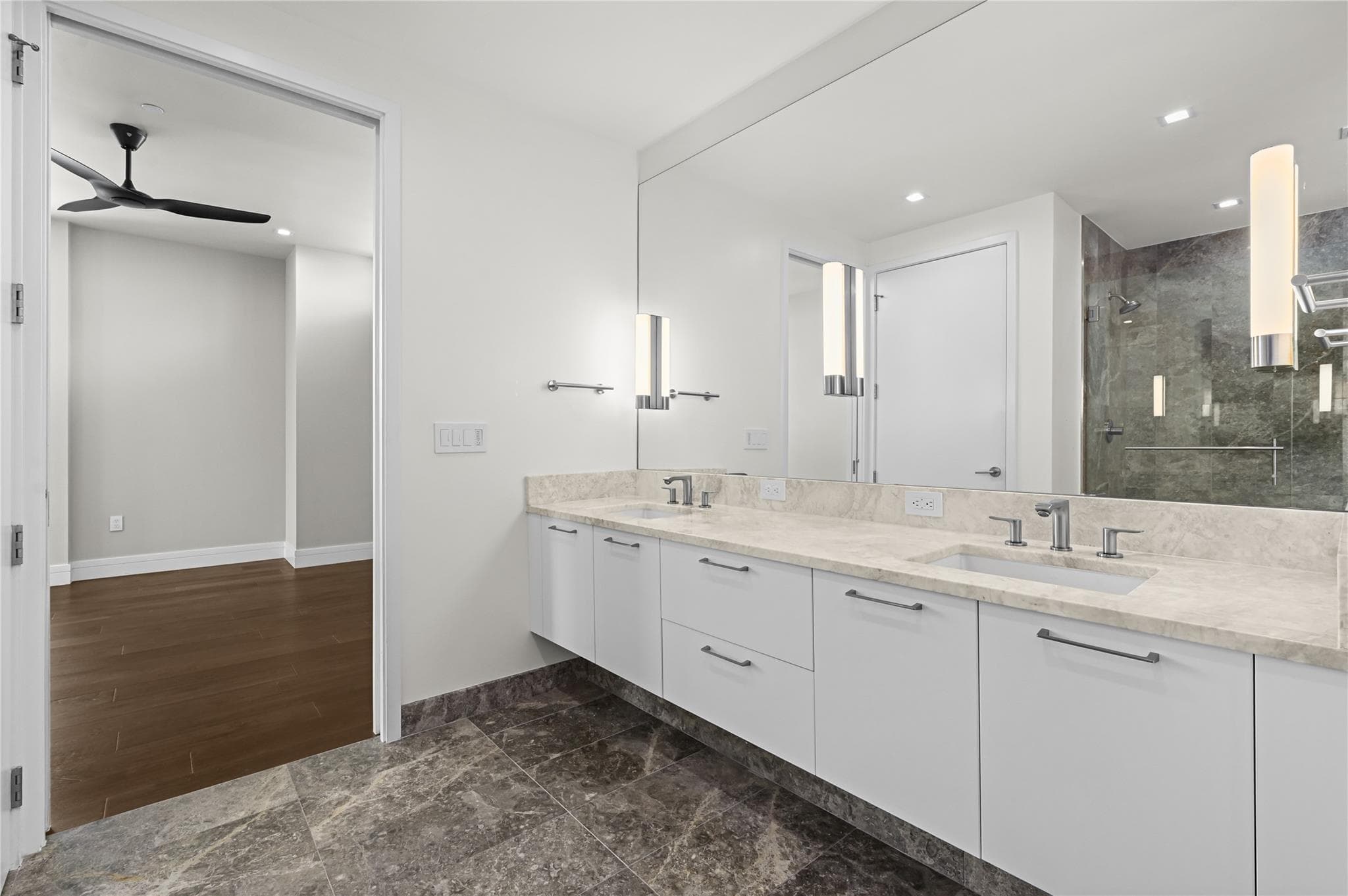 Fifth & West residence 3201, photo 20