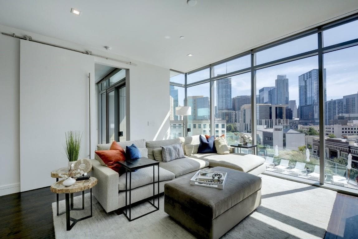 Fifth & West residence 703, photo 5