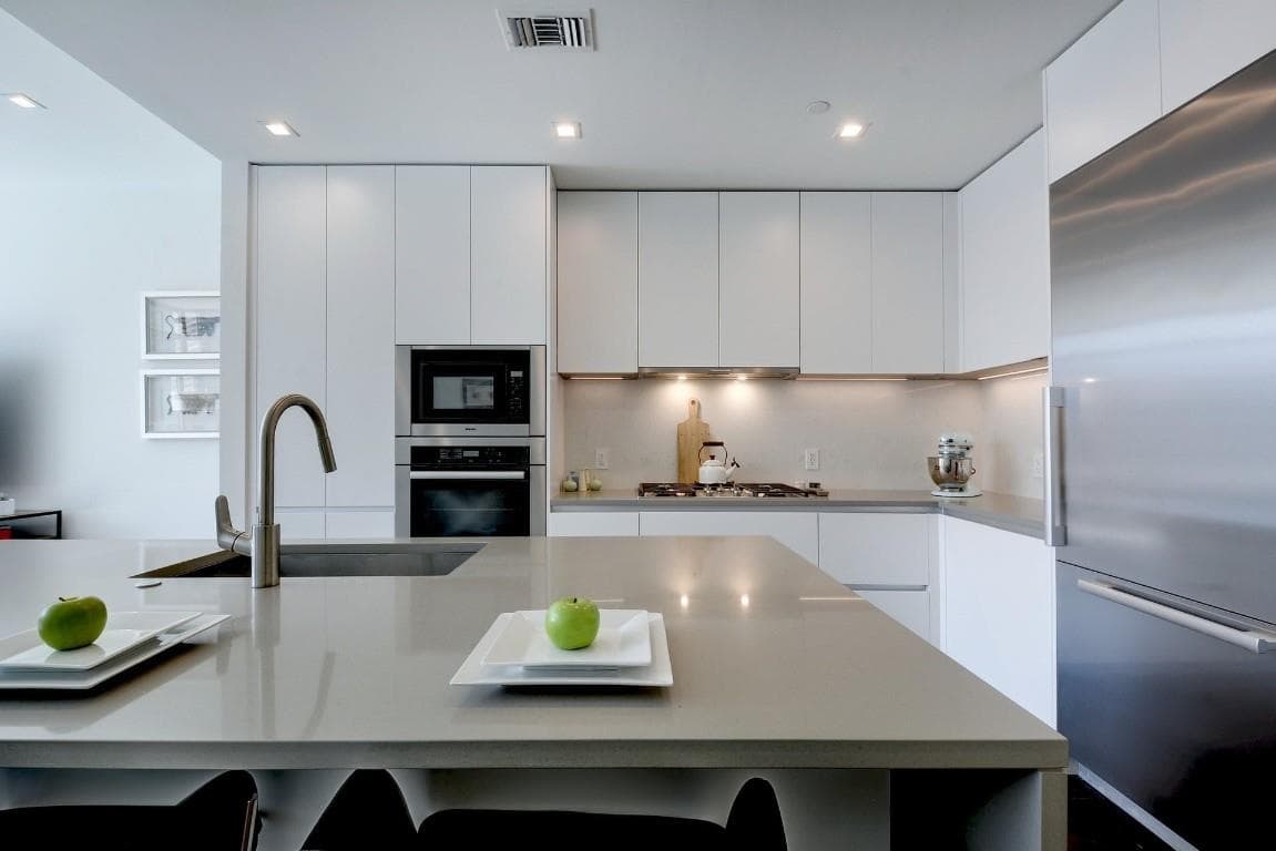 Fifth & West residence 703, photo 8