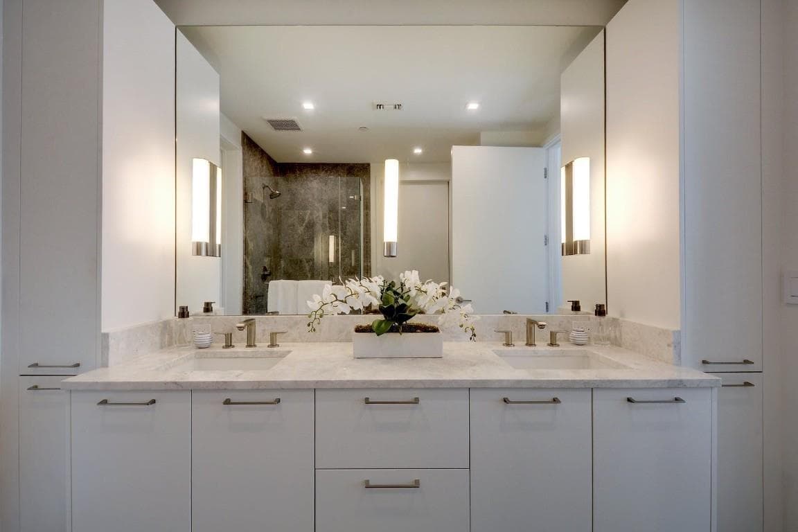 Fifth & West residence 703, photo 16