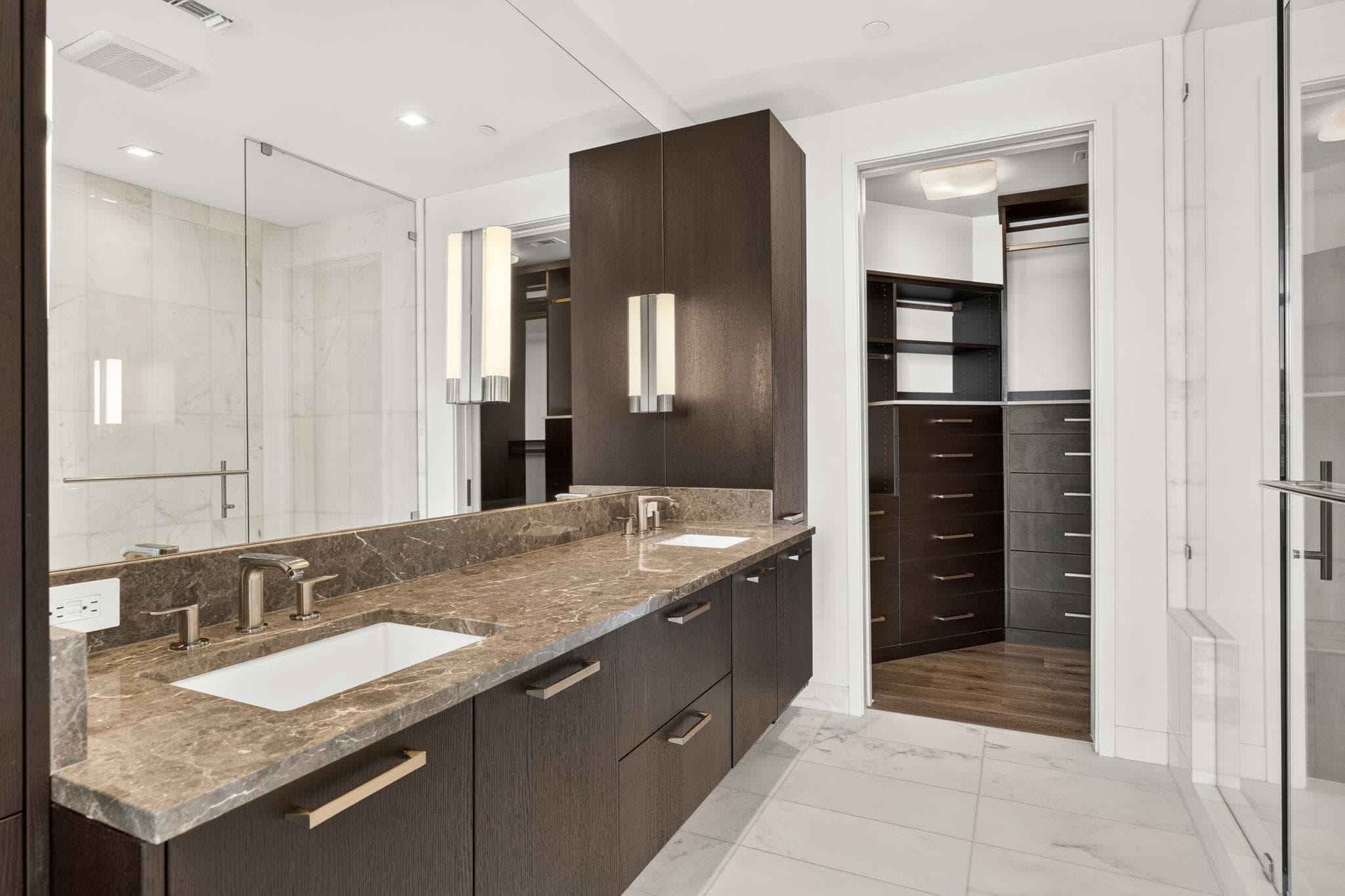 Fifth & West residence 1504, photo 8