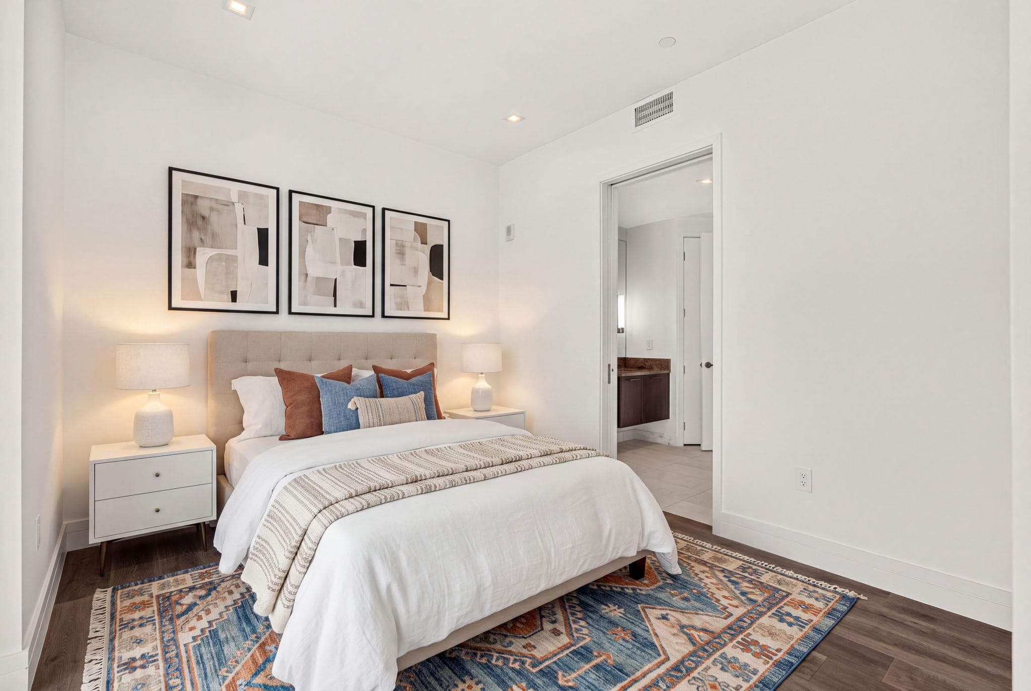 Fifth & West residence 1504, photo 10