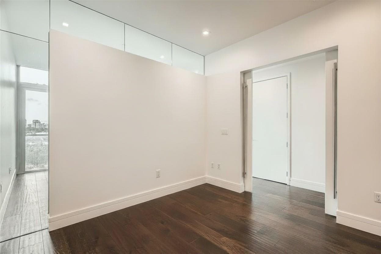 Fifth & West residence 1306, photo 9
