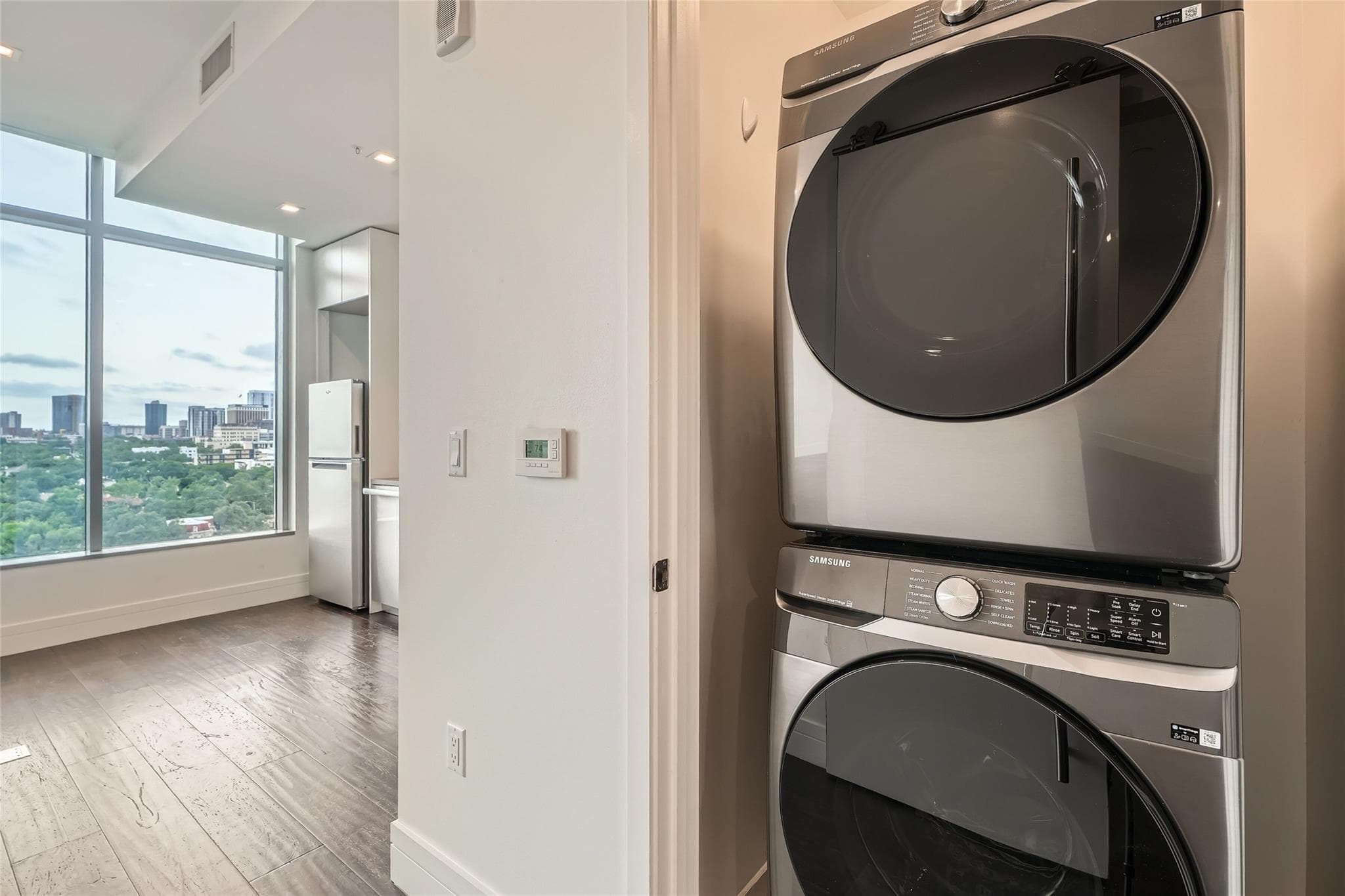 Fifth & West residence 1306, photo 13