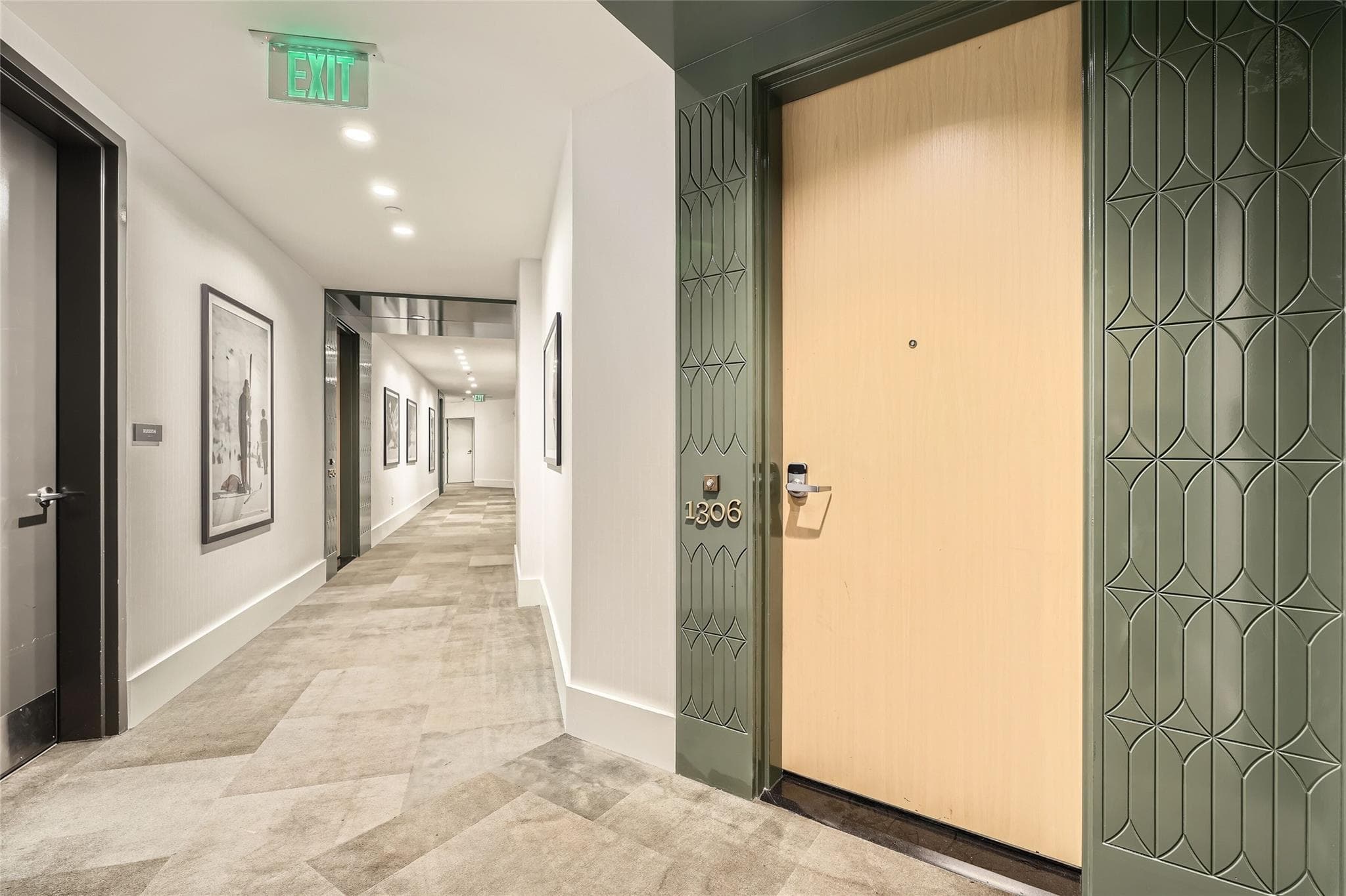 Fifth & West residence 1306, photo 15