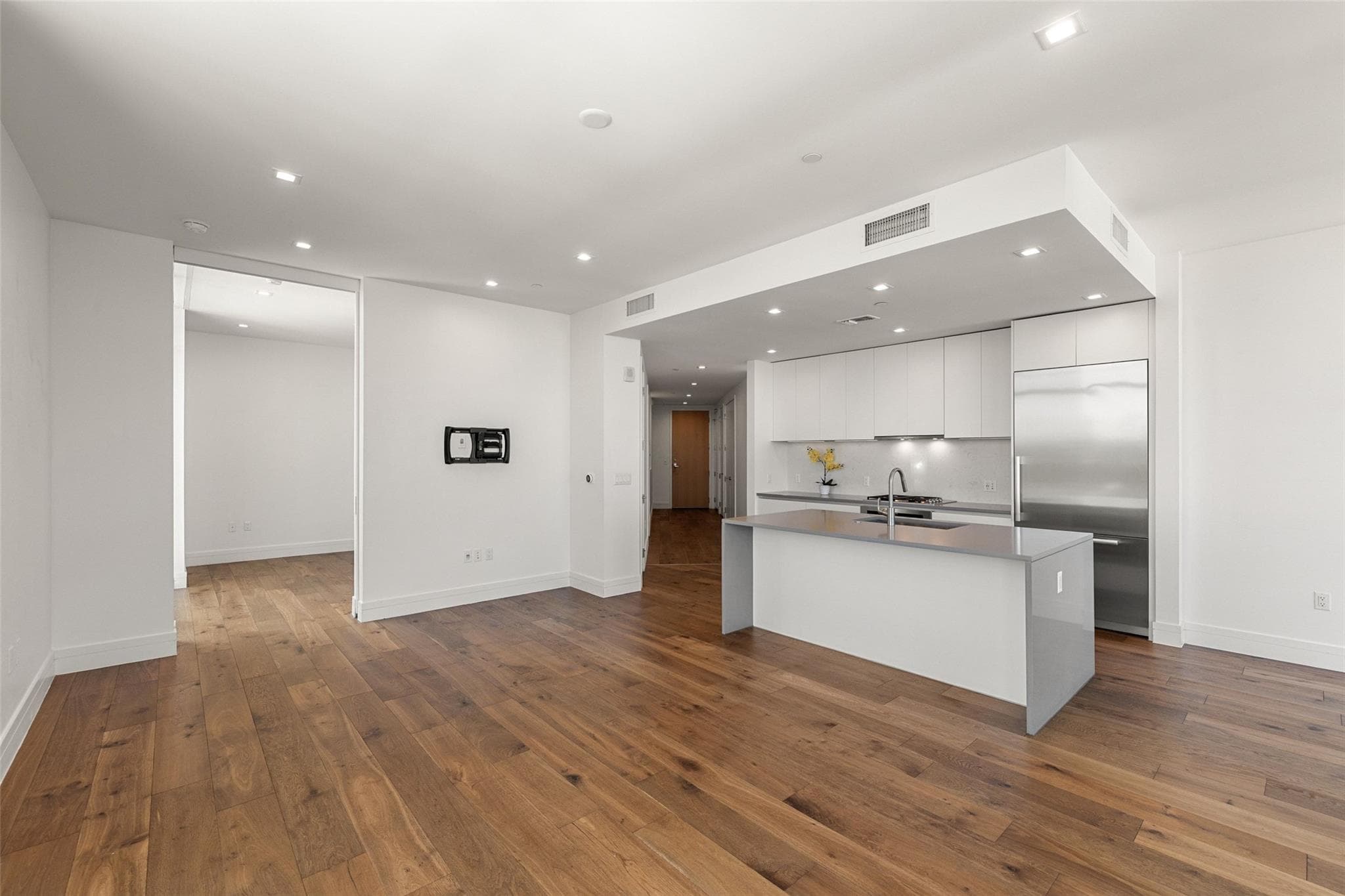 Fifth & West residence 1304, photo 11