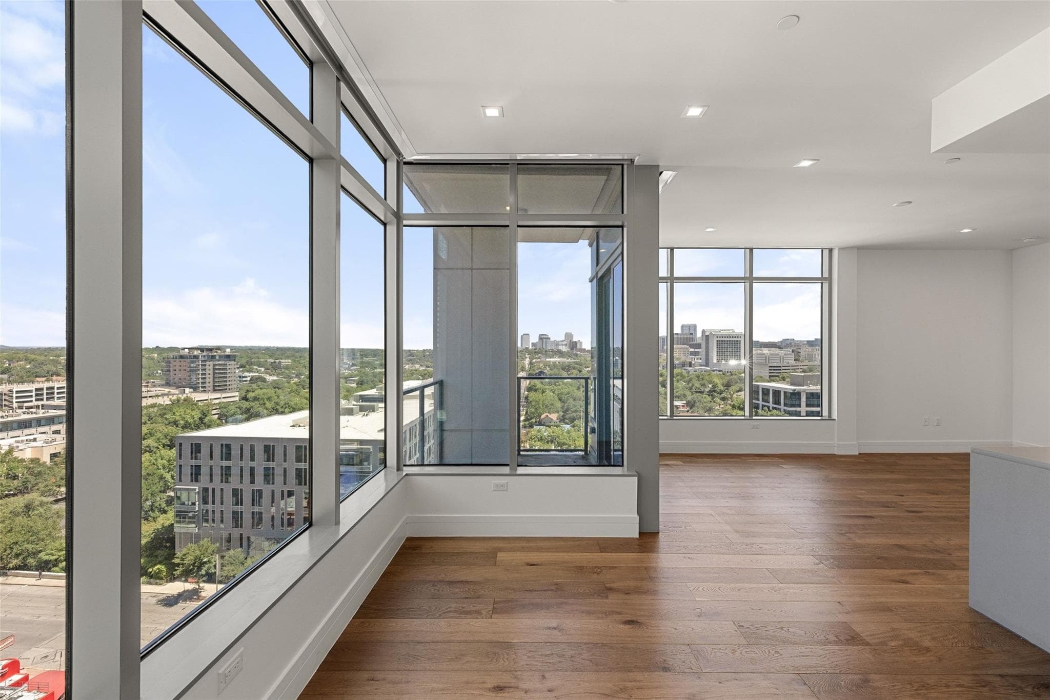 Fifth & West residence 1304, photo 12
