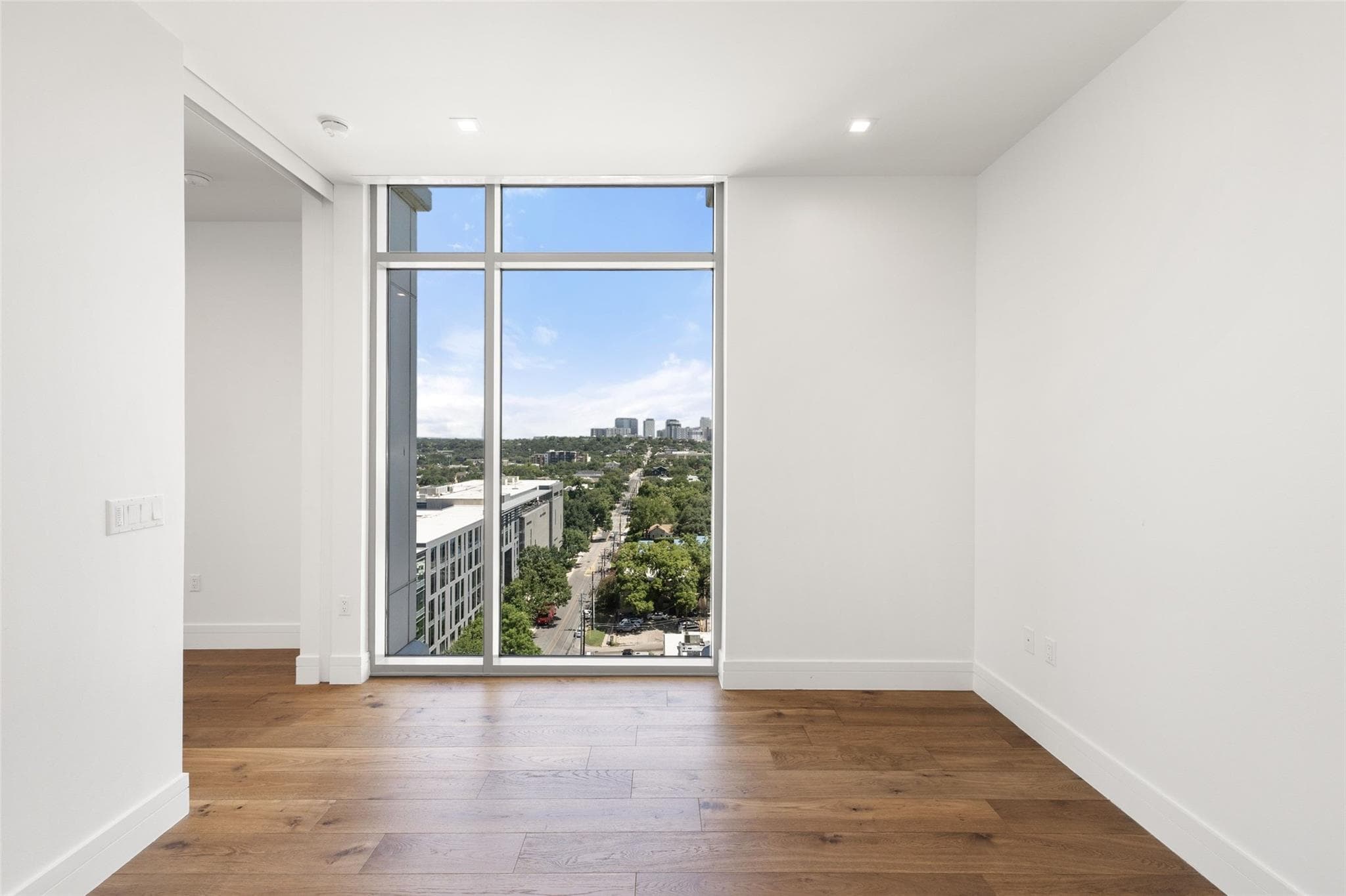 Fifth & West residence 1304, photo 13